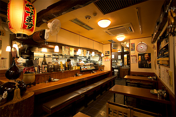 都夏 店内